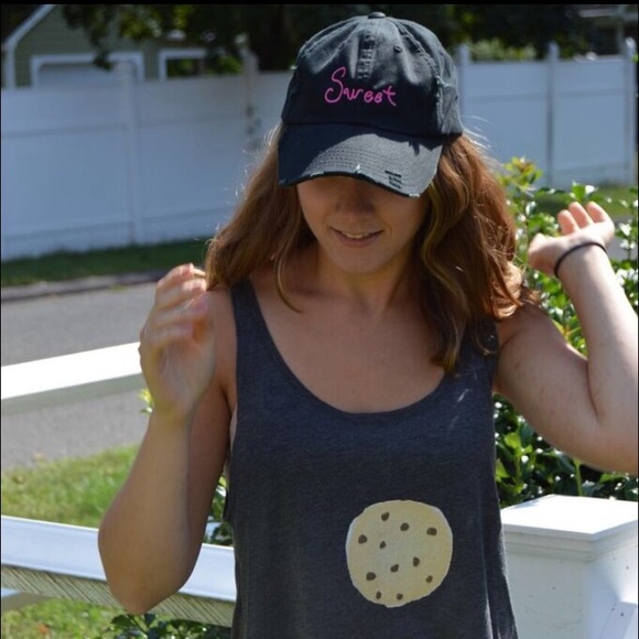 “Sweet” Hat - Picture 7 of 7